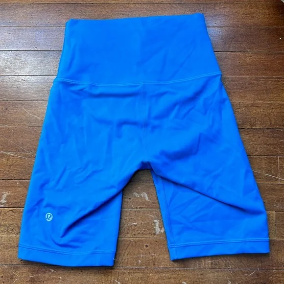 Wonder Under High Rise Shorts - Picture 2 of 2